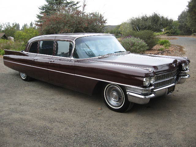 Cadillac Fleetwood Limousine: 2 фото