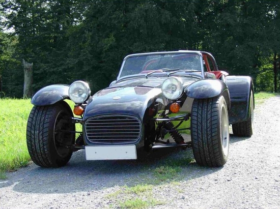 Caterham Super 7: 10 фото