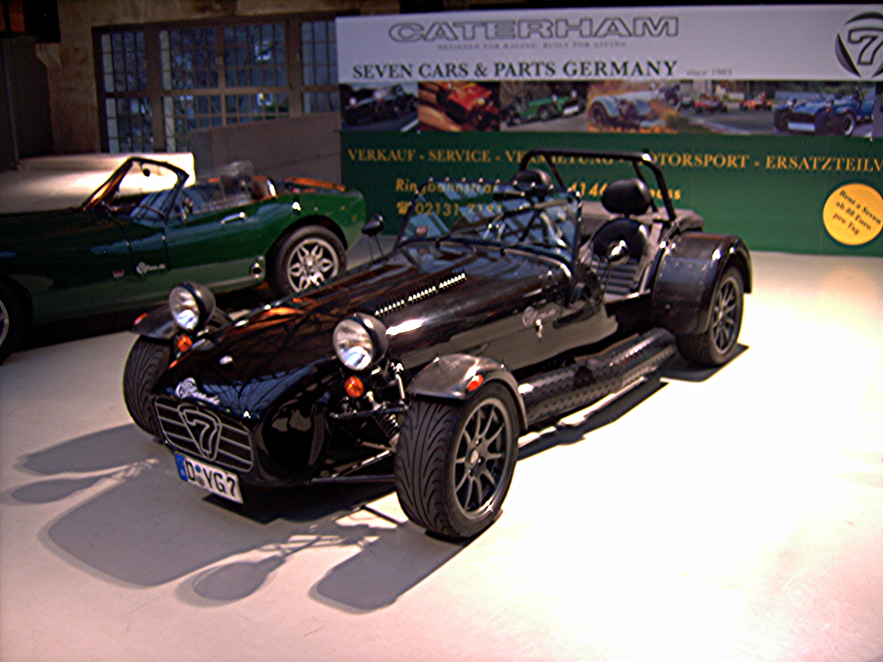 Caterham Super 7: 11 фото