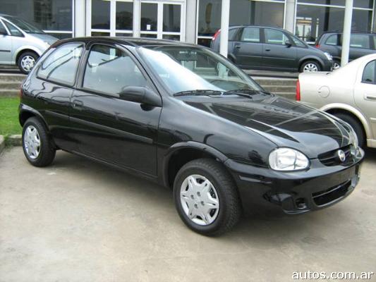 Chevrolet Corsa: 10 фото