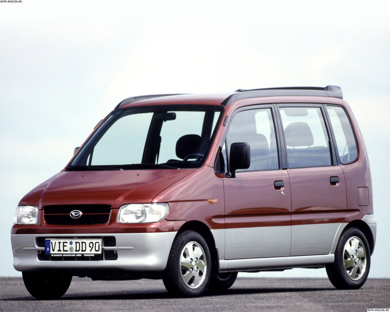 Daihatsu Move: 6 фото