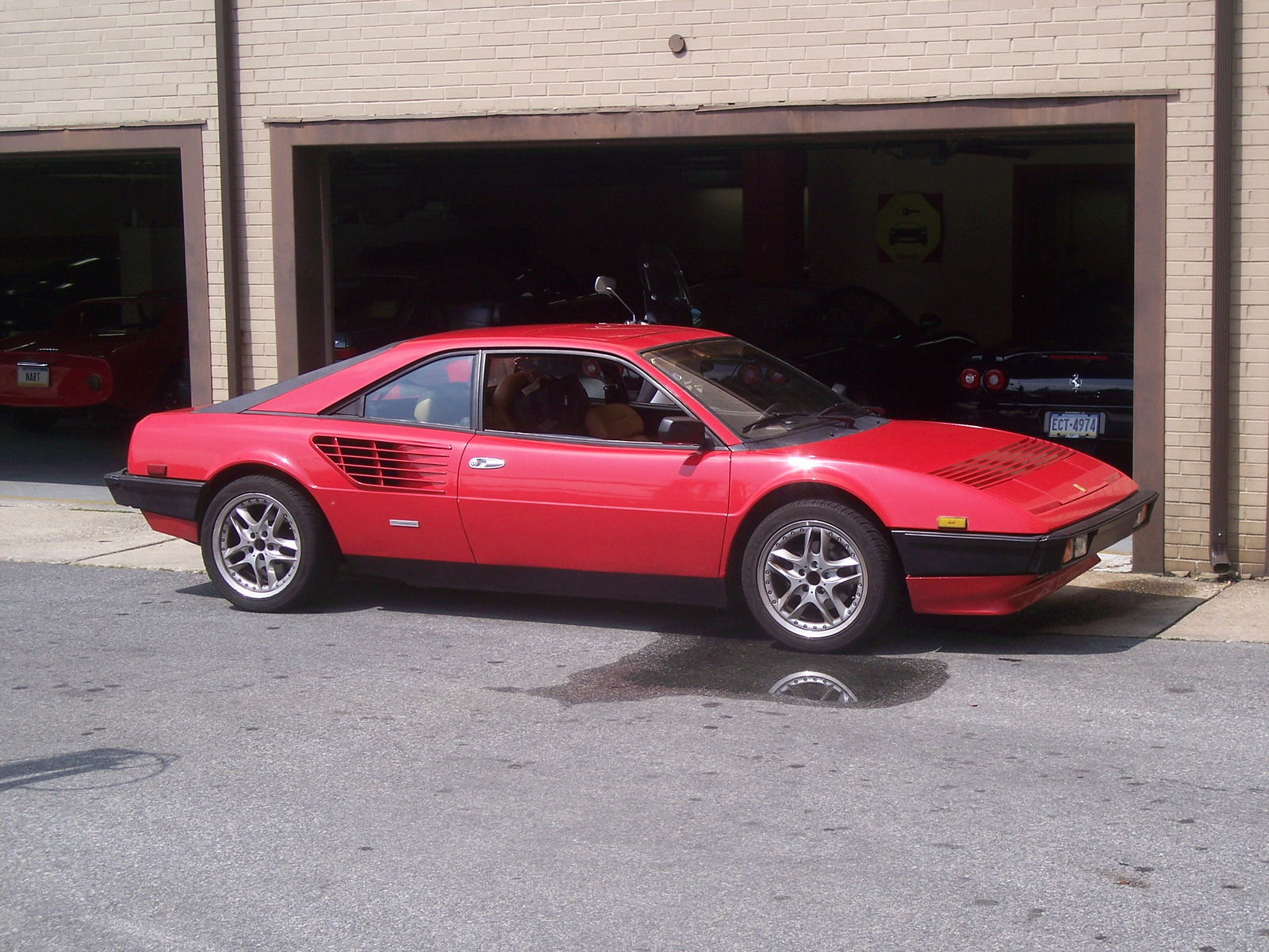 Ferrari Mondial: 5 фото