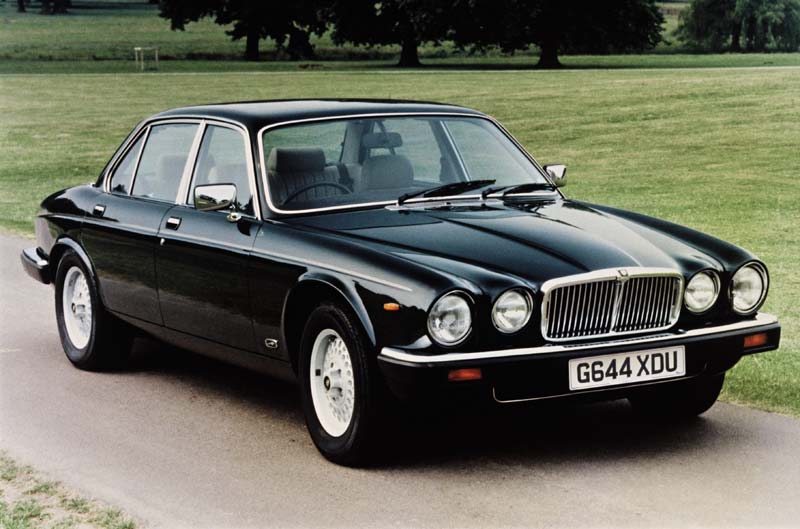 Jaguar XJ6: 6 фото