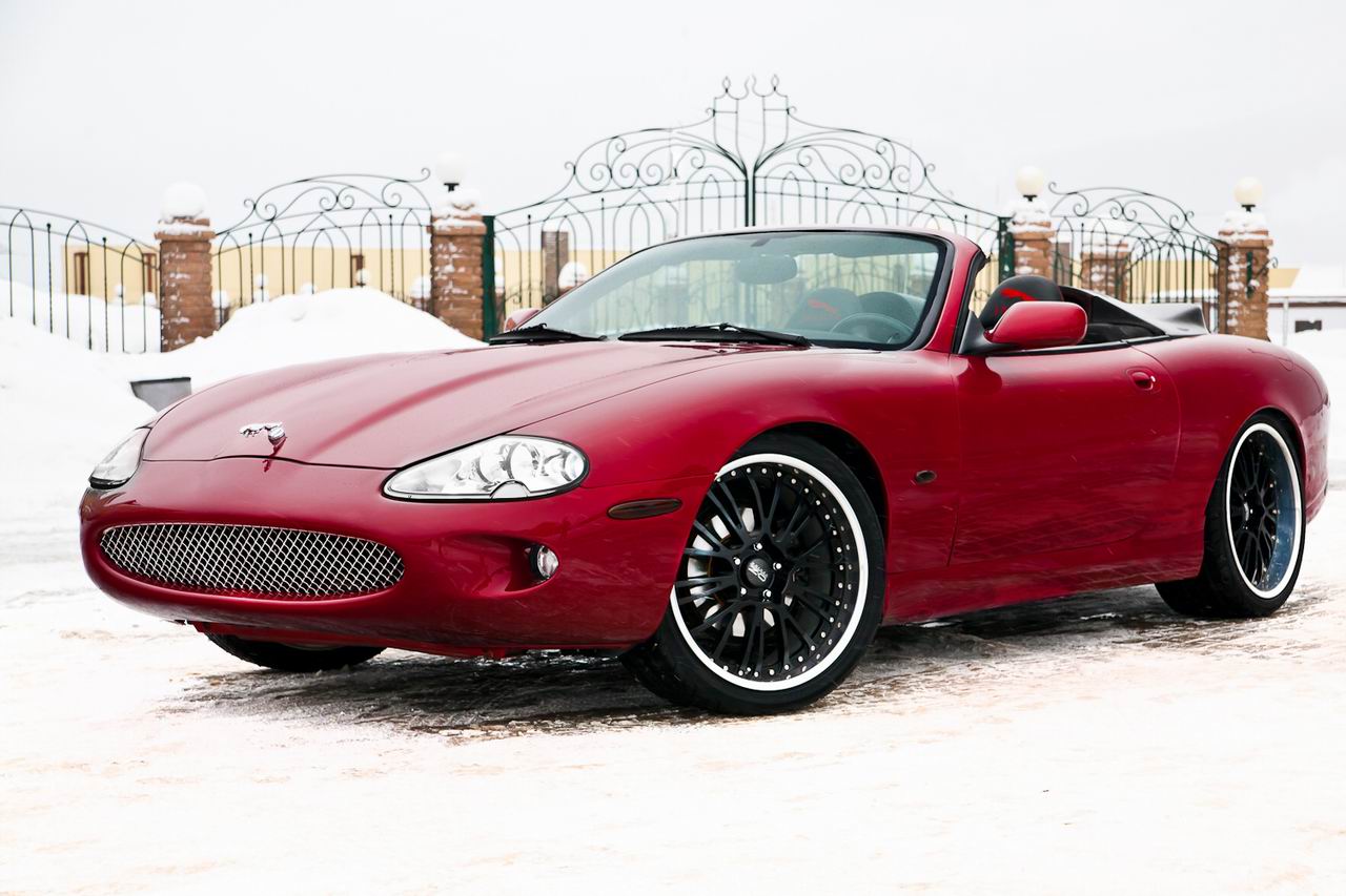 Jaguar XK8: 7 фото