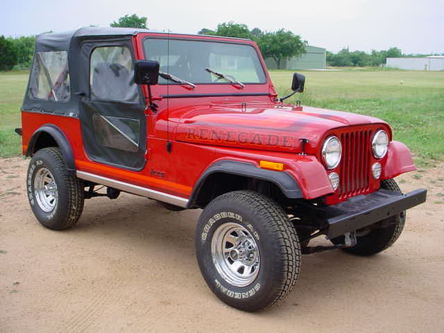 Jeep CJ: 2 фото