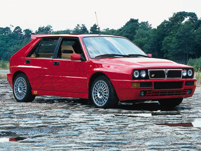 Lancia Delta HF Integrale: 11 фото