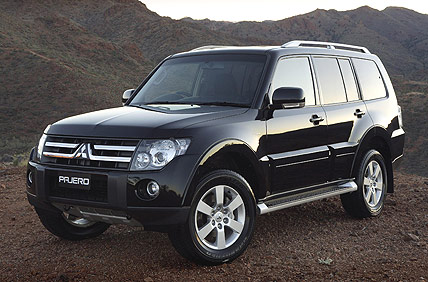 Mitsubishi Pajero: 2 фото