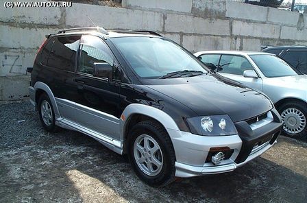 Mitsubishi RVR: 4 фото