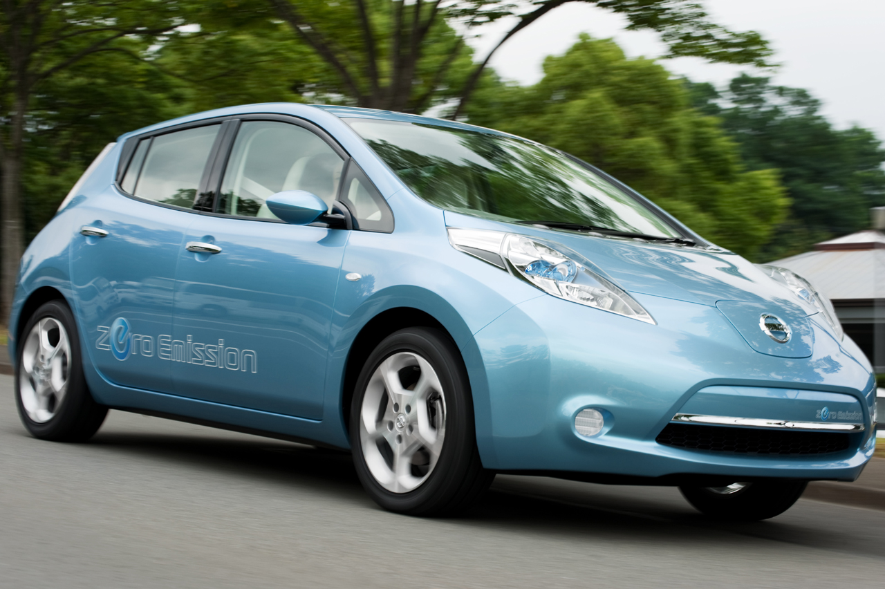 Nissan Leaf: 10 фото