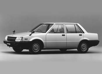 Nissan Violet: 11 фото