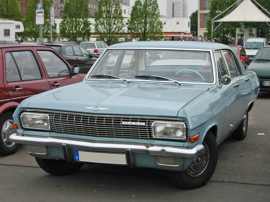 Opel Admiral: 3 фото