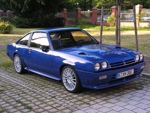 Opel Manta: 8 фото