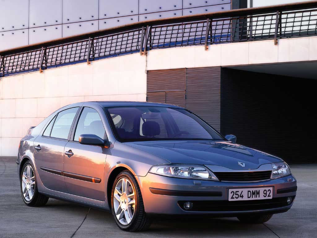 Renault Laguna: 9 фото