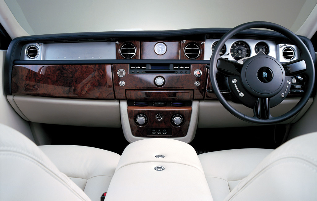 Rolls-Royce Phantom: 12 фото