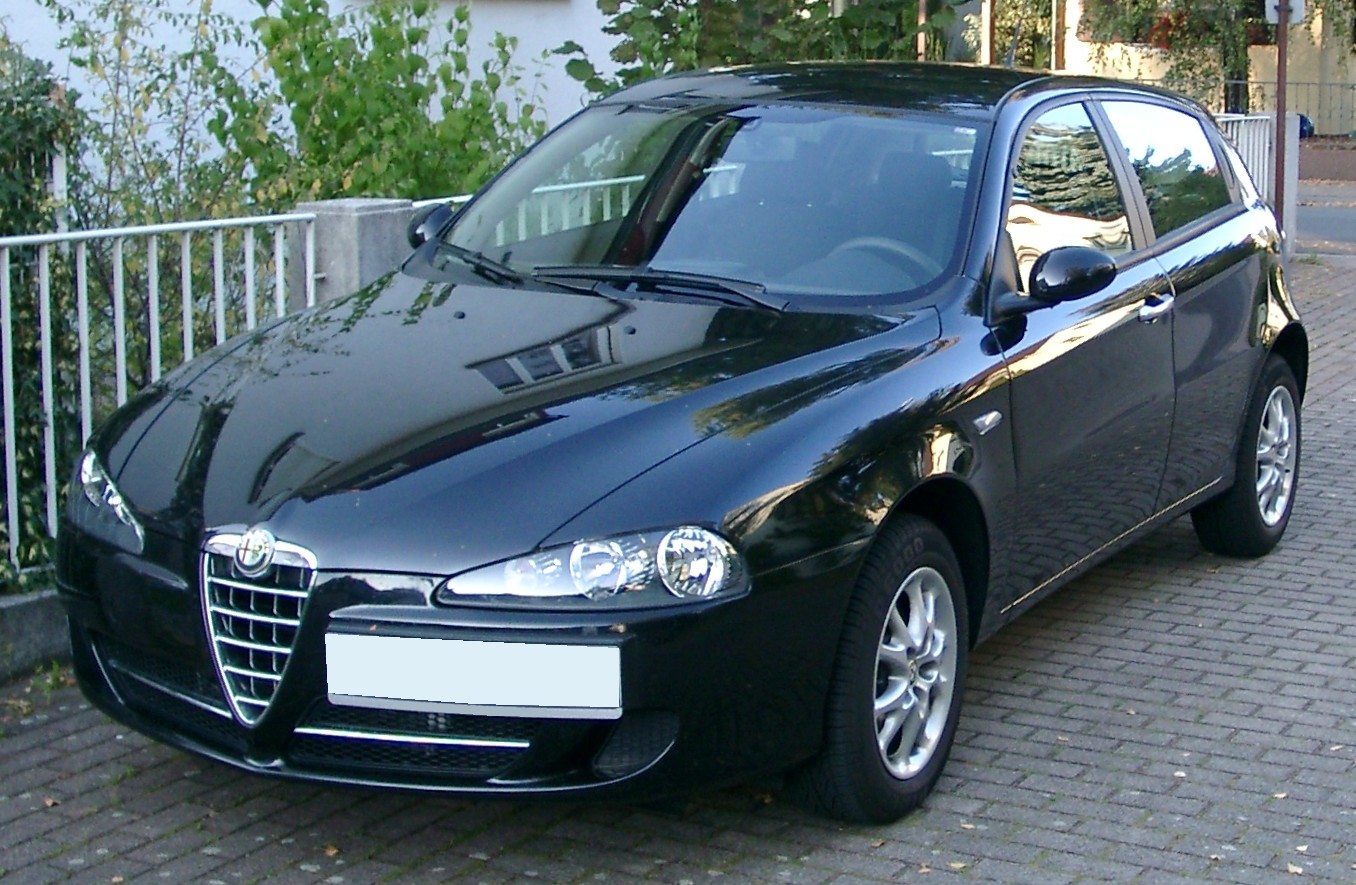 Alfa Romeo 147: 6 фото