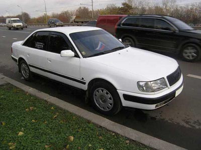 Audi 100: 5 фото