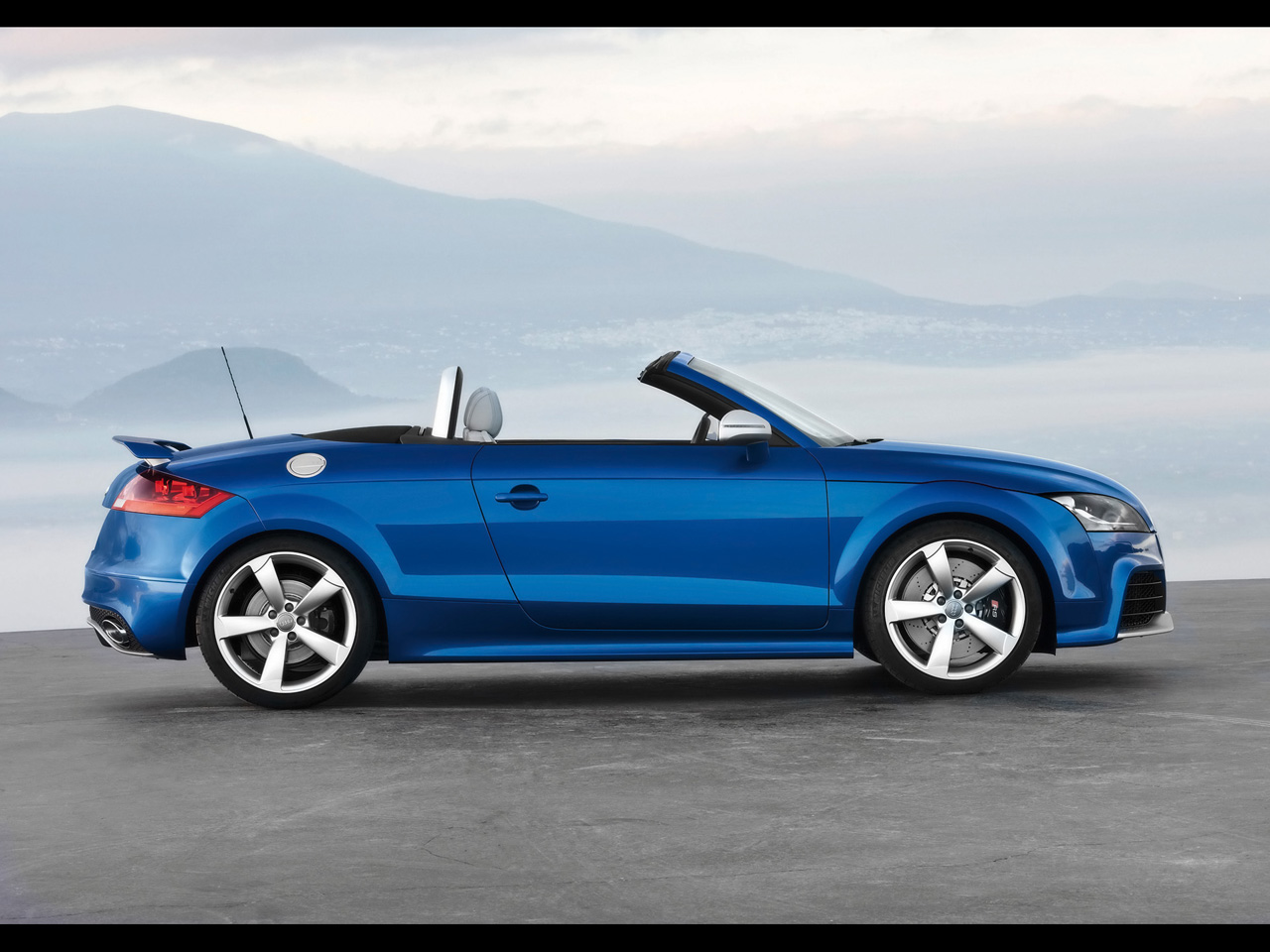 Audi TT RS Roadster: 4 фото