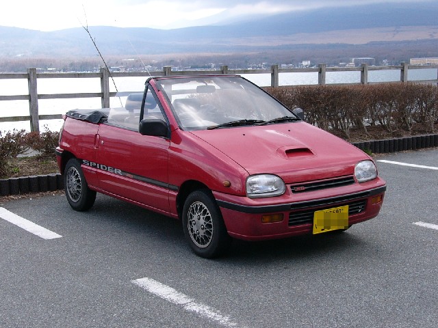 Daihatsu Leeza: 8 фото