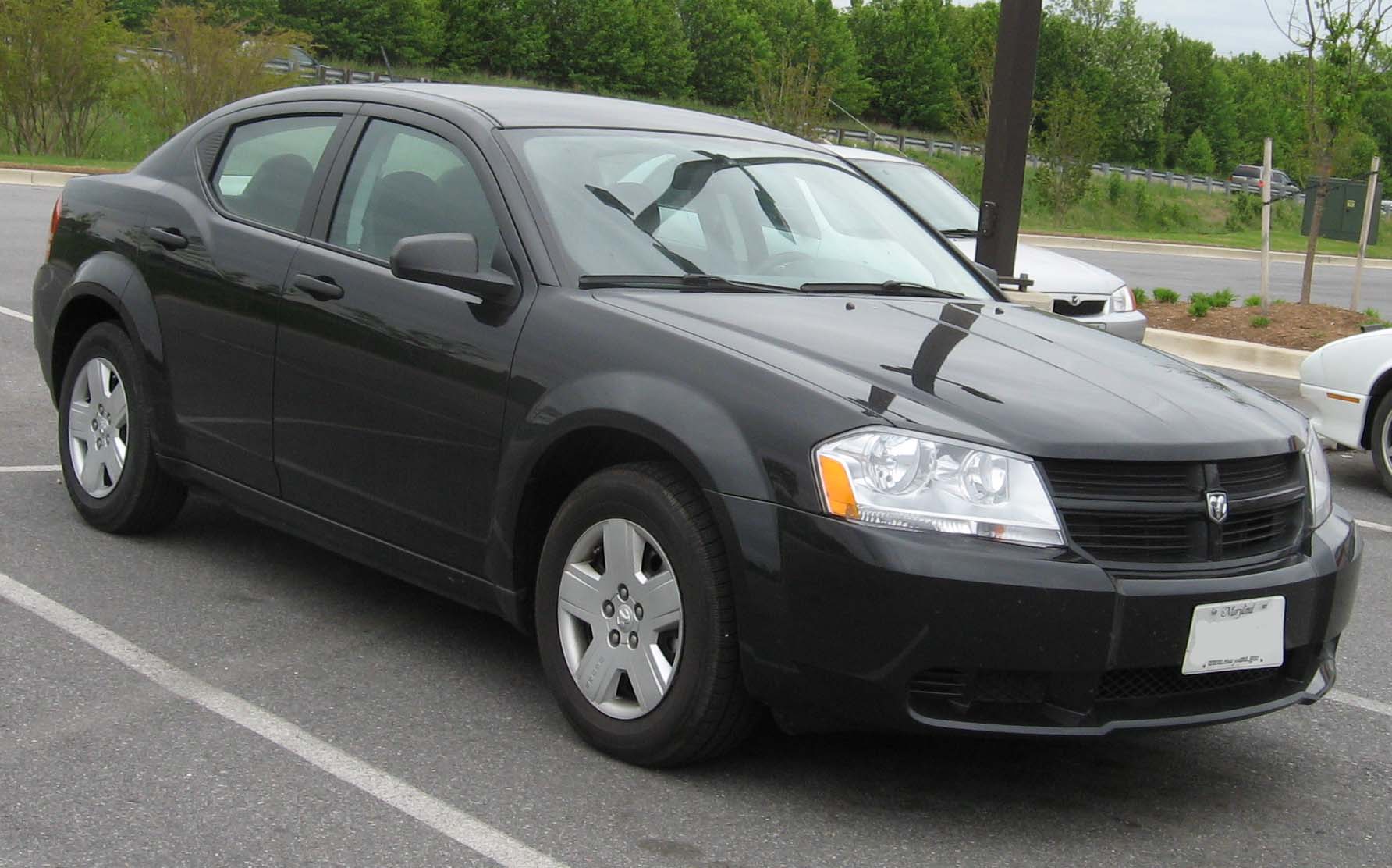 Dodge Avenger: 7 фото