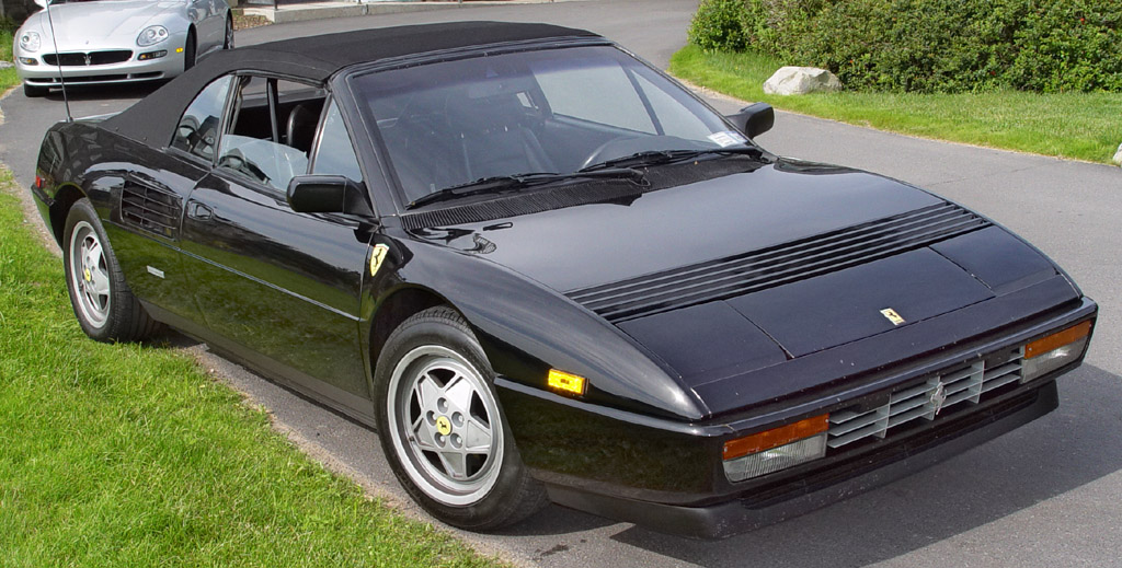 Ferrari Mondial: 3 фото