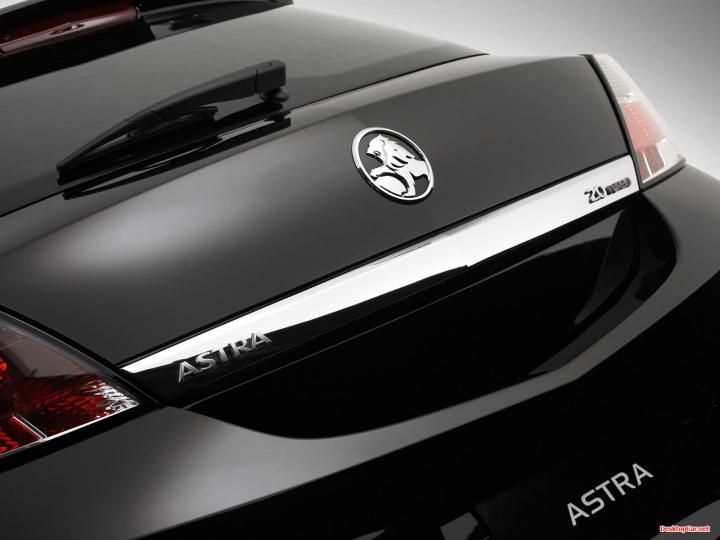 Holden Astra: 16 фото