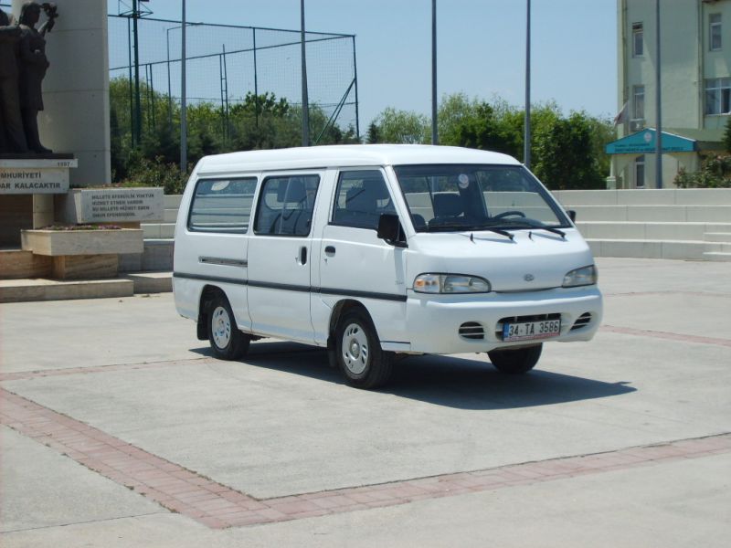 Hyundai H-100: 3 фото