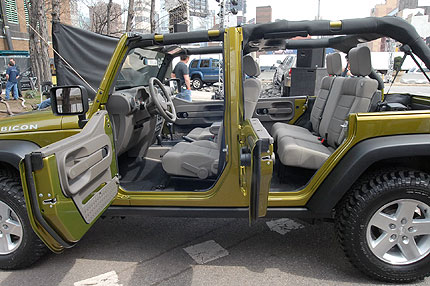 Jeep Wrangler Unlimited: 06 фото