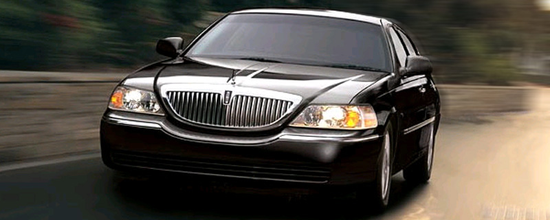 Lincoln Town Car: 9 фото