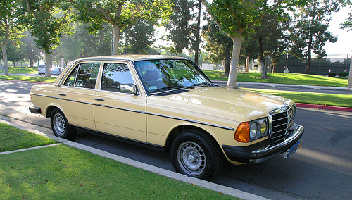 Mercedes W123: 10 фото