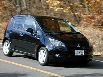 Mitsubishi Colt: 9 фото