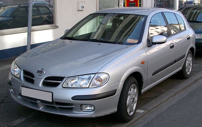 Nissan Almera N16: 9 фото