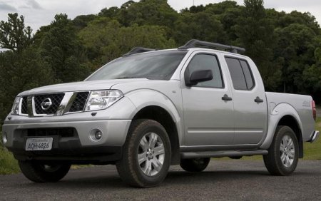 Nissan Frontier I: 11 фото