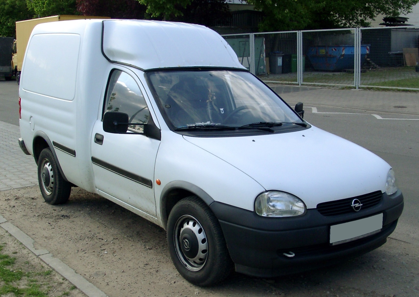 Opel Combo B: 4 фото