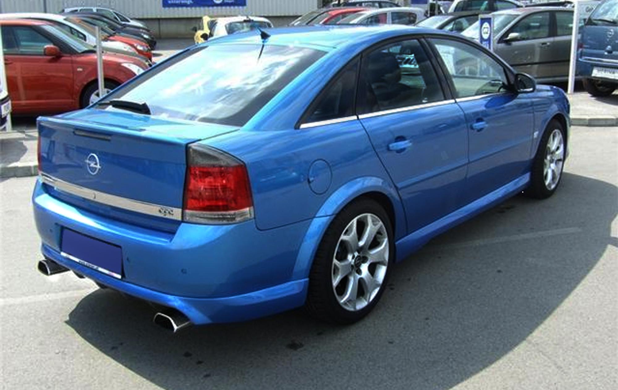 Opel Vectra OPC: 11 фото