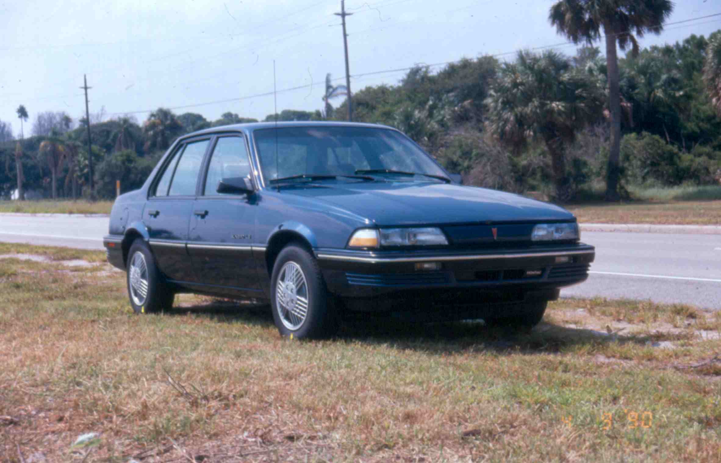 Pontiac Sunbird: 11 фото