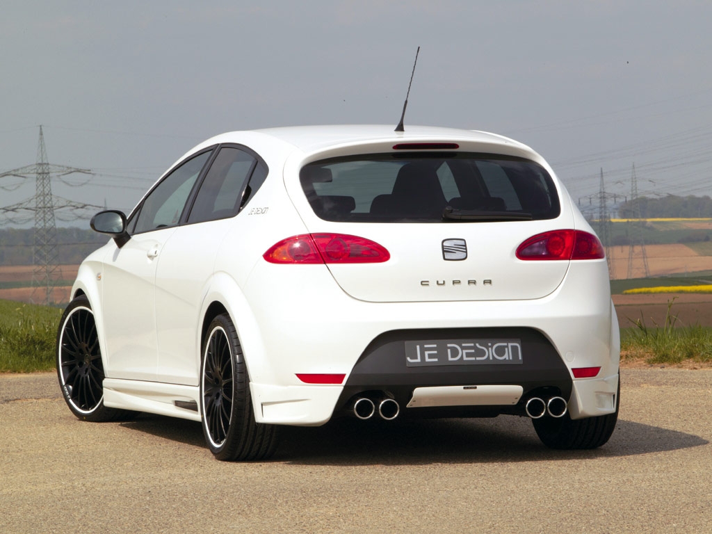 SEAT Leon Cupra: 3 фото