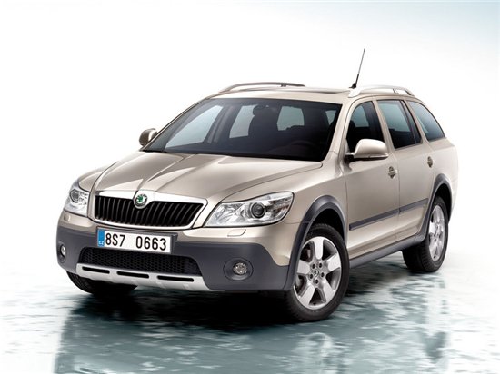 Skoda Octavia Scout: 6 фото