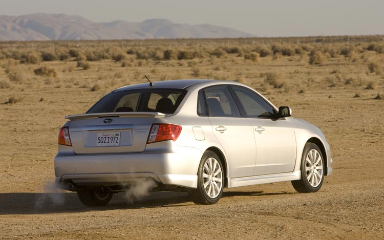 Subaru Impreza WRX Sedan: 2 фото