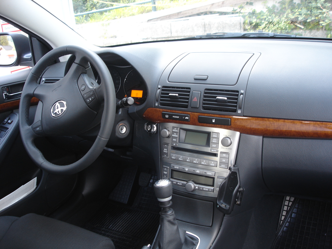 Toyota Avensis II: 02 фото