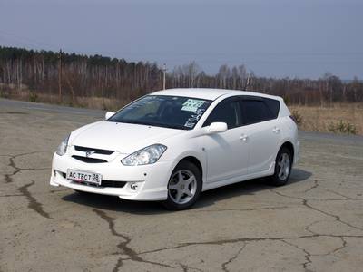 Toyota Caldina: 6 фото