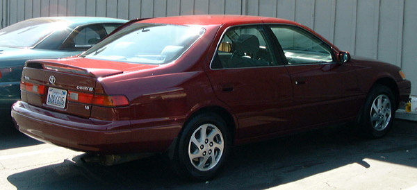 Toyota Camry V: 10 фото