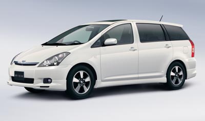 Toyota Wish: 2 фото