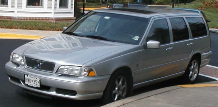 Volvo V70 I: 3 фото